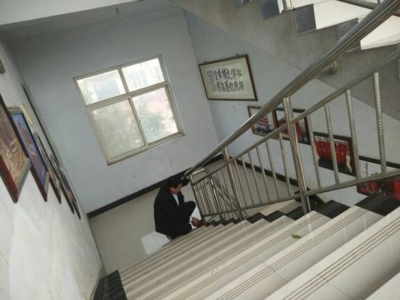 “其身正，不令而行；其身不正，雖令不從”