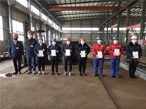 偉志模板董事長(zhǎng)來(lái)保軍祝所有的女同胞們——女神節(jié)快樂(lè)！